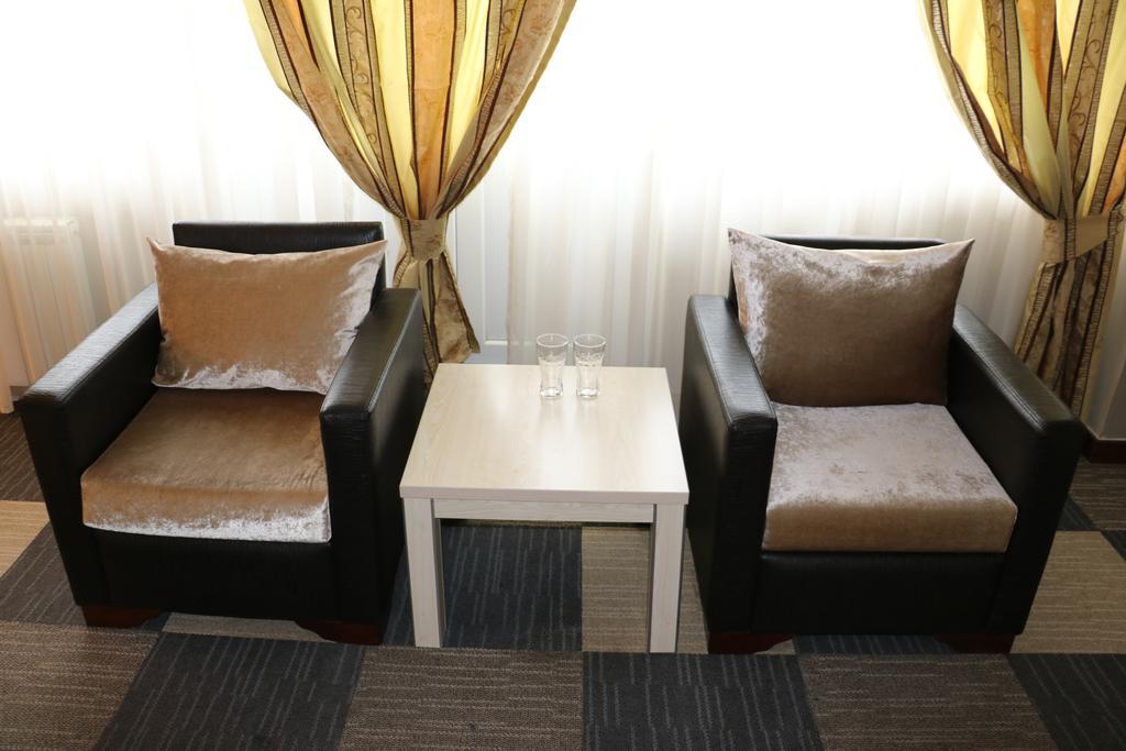Aktau Hotel ภายนอก รูปภาพ
