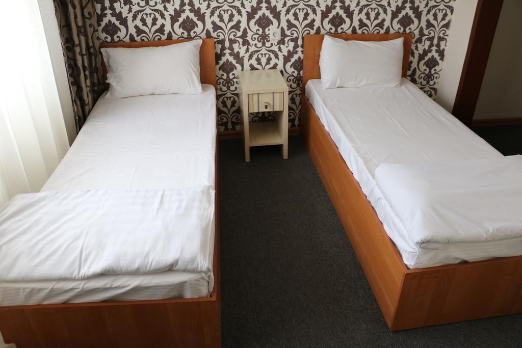 Aktau Hotel ภายนอก รูปภาพ