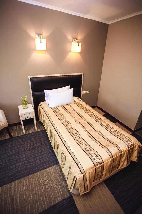 Aktau Hotel ภายนอก รูปภาพ