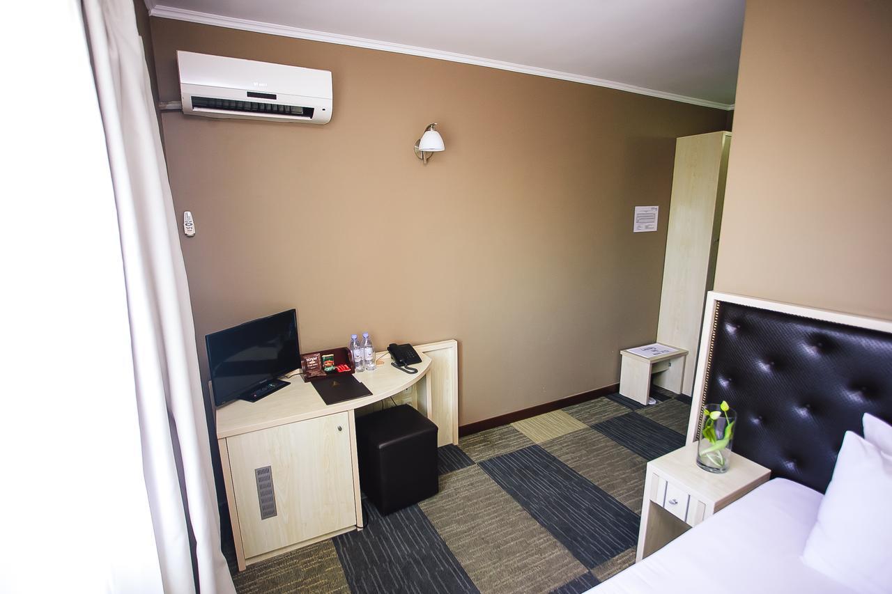 Aktau Hotel ภายนอก รูปภาพ