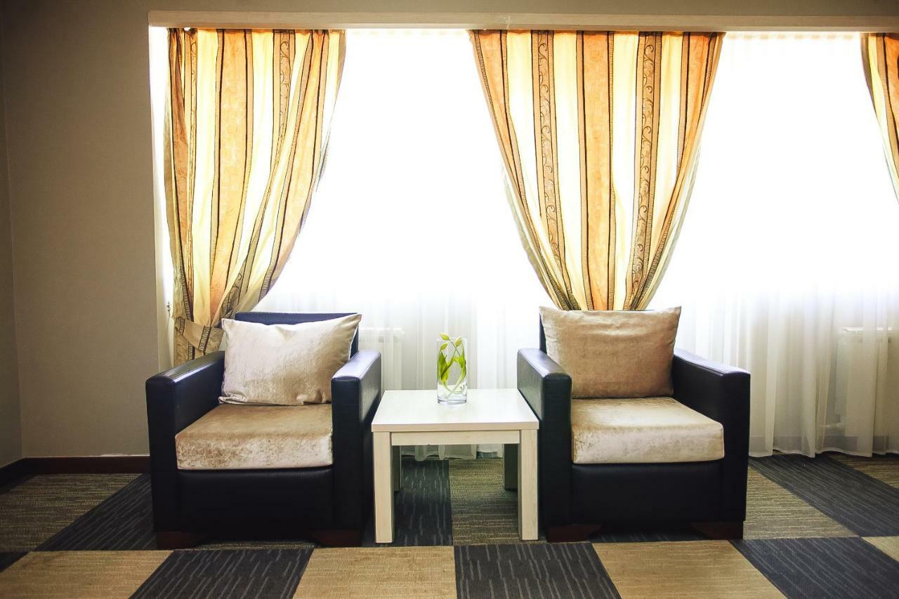 Aktau Hotel ภายนอก รูปภาพ